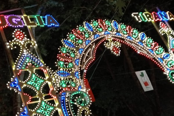Luminarie in Albania